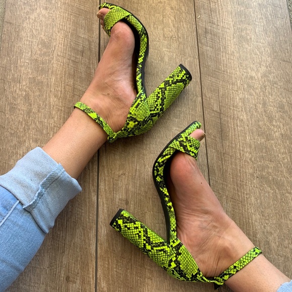Delicious Neon Yellow Python 4” Strappy Heels - Picture 6 of 8